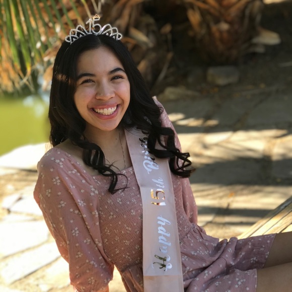 Meet your Posher, Erica - Picture 1 of 1